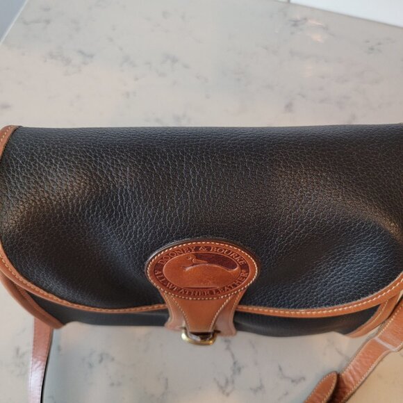 Dooney & Bourke Essex Bag (Black & British Tan) - Original Vintage Bag - Picture 6 of 15